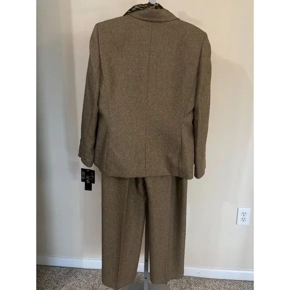 Le Suit Taupe Pant Suit Set Leopard Scarf Womens Size 14 Lush Valley 2 Piece NWT - Picture 6 of 16